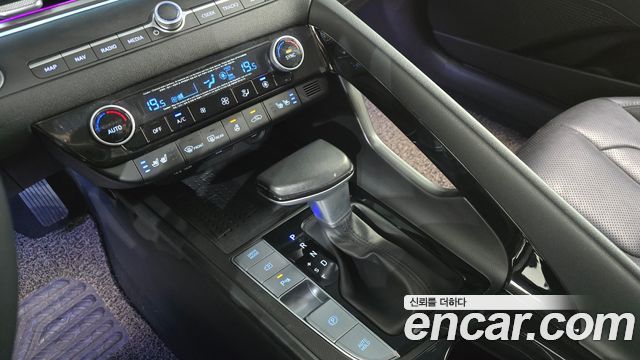 Hyundai AVANTE 2021 — photo 9