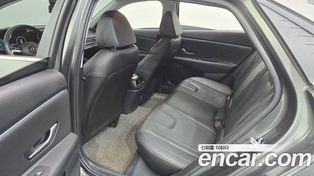 Hyundai AVANTE 2021 — photo 11
