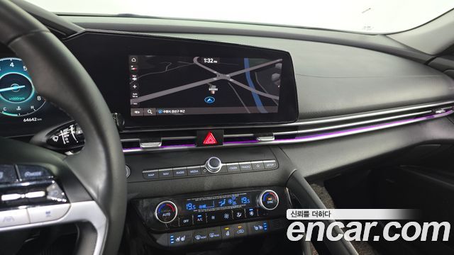 Hyundai AVANTE 2021 — photo 12