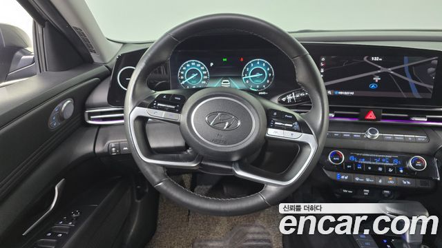 Hyundai AVANTE 2021 — photo 13