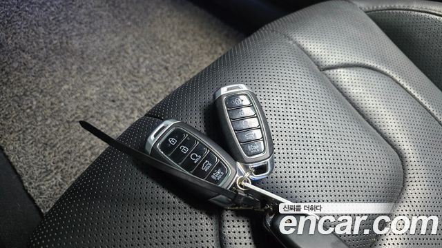 Hyundai AVANTE 2021 — photo 15