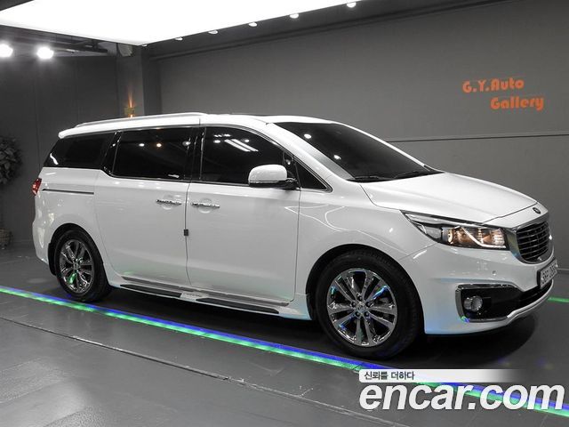 Kia Canival 2016 — photo 2