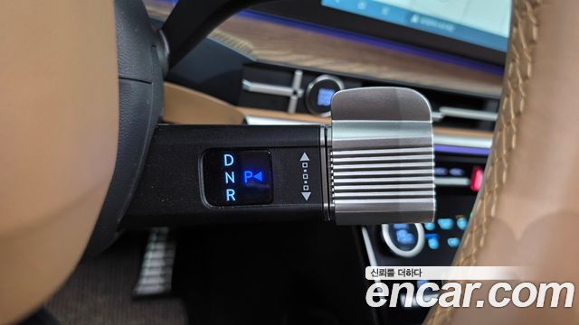 Hyundai Santafe 2025 — photo 12