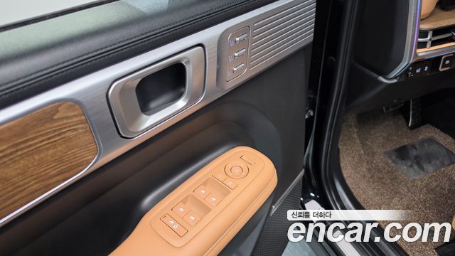 Hyundai Santafe 2025 — photo 28