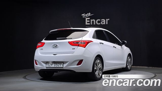 Hyundai i30 2014 — photo 2