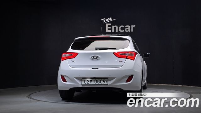 Hyundai i30 2014 — photo 4
