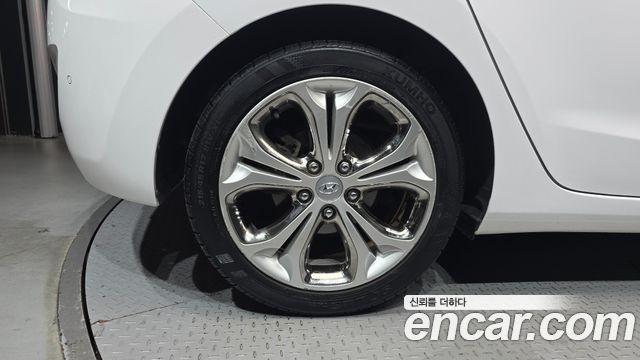 Hyundai i30 2014 — photo 5