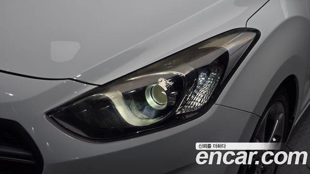 Hyundai i30 2014 — photo 8