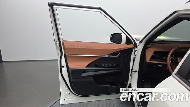 KG Mobility Torres 2023 — photo 14