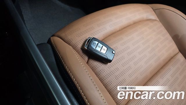 KG Mobility Torres 2023 — photo 30