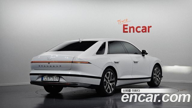 Hyundai Grandeur 2023 — photo 2