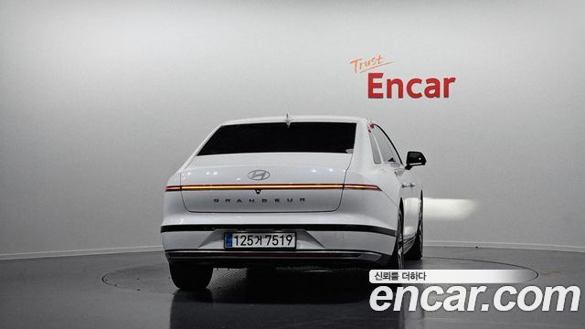 Hyundai Grandeur 2023 — photo 4