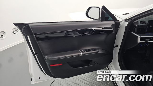 Hyundai Grandeur 2023 — photo 14