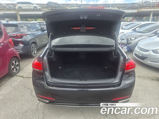 Genesis G80 2018 — photo 13
