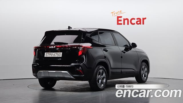 Kia Seltos 2023 — photo 2