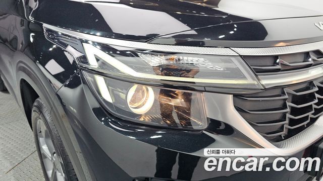 Kia Seltos 2023 — photo 8