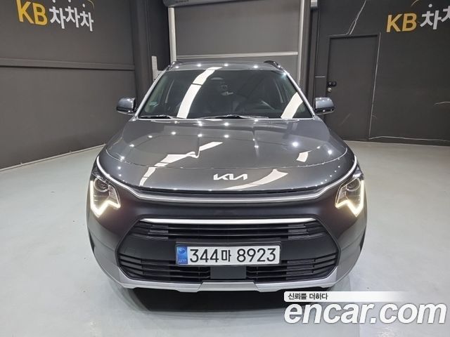 Kia Niro 2022 — photo 2