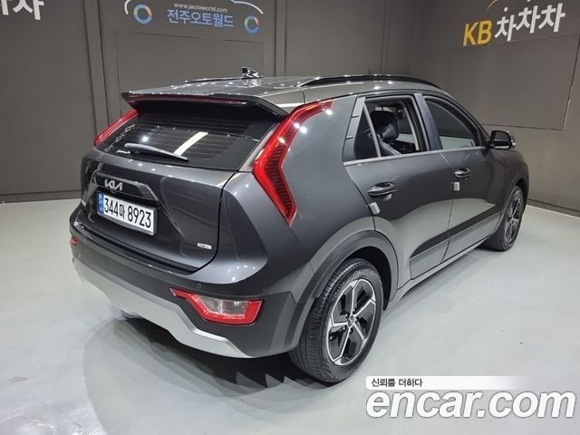 Kia Niro 2022 — photo 3