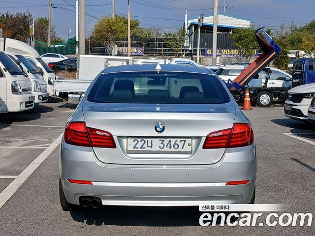BMW 5-Series 2011 — photo 4