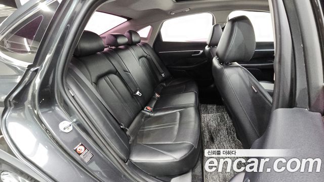 Hyundai Sonata 2020 — photo 17