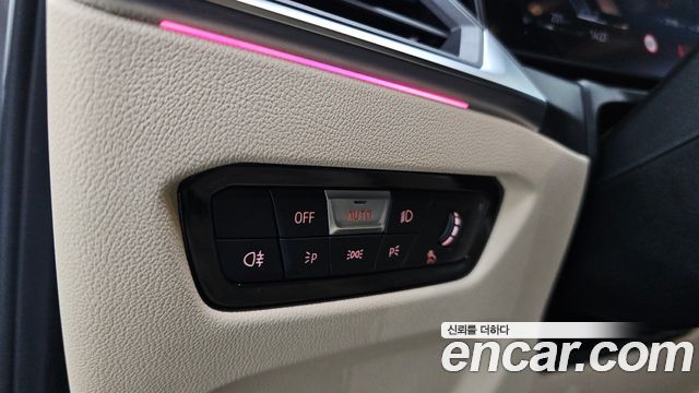 BMW 3-Series 2024 — photo 25