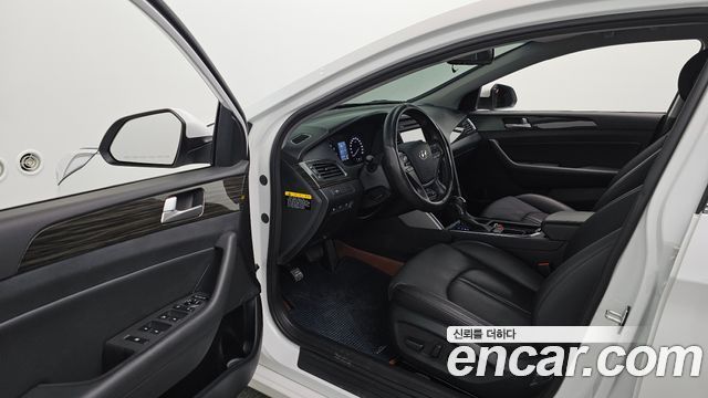 Hyundai Sonata 2015 — photo 13