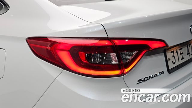 Hyundai Sonata 2015 — photo 9