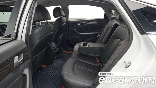 Hyundai Sonata 2015 — photo 16
