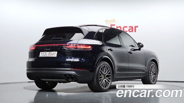 Porsche Cayenne 2022 — photo 2