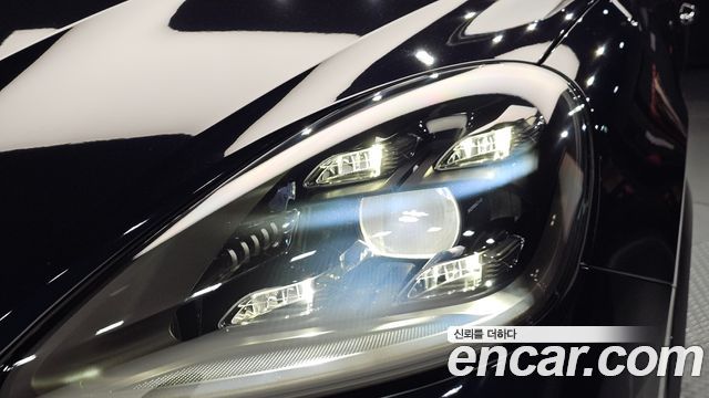 Porsche Cayenne 2022 — photo 8
