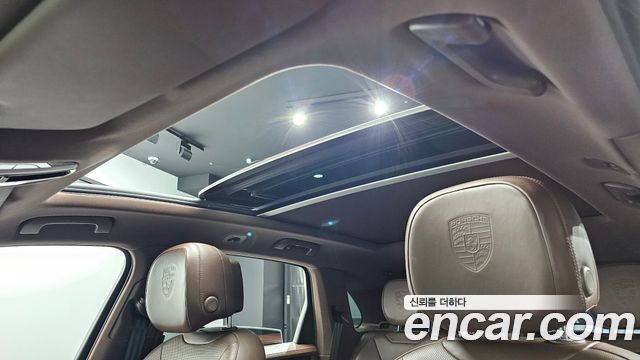 Porsche Cayenne 2022 — photo 33