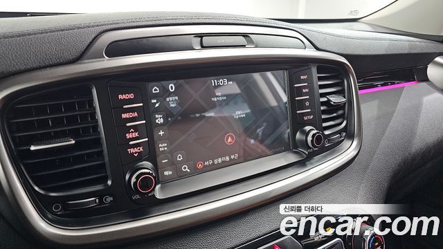 Kia Sorento 2018 — photo 13