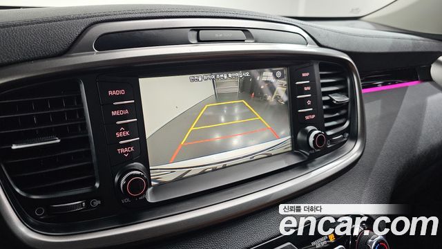 Kia Sorento 2018 — photo 14