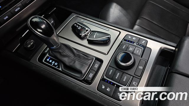 Hyundai Genesis 2016 — photo 9