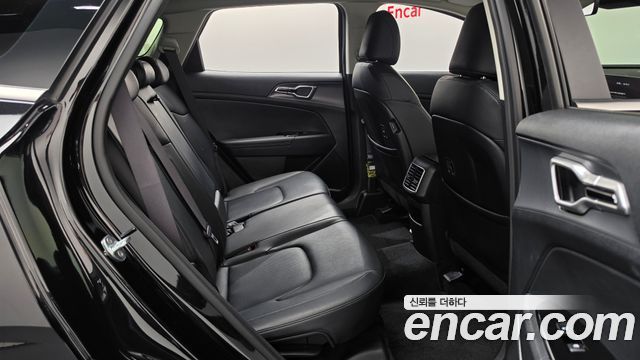 Kia Sportage 2023 — photo 17