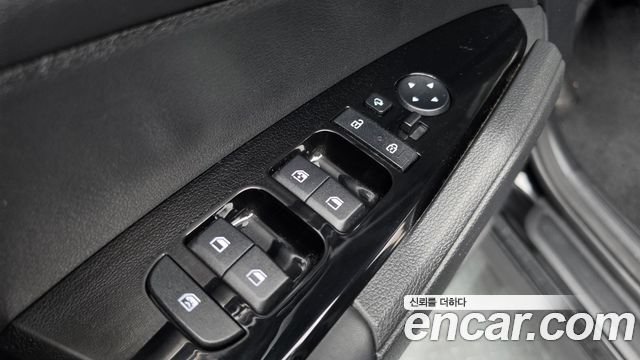 Kia Sportage 2023 — photo 28