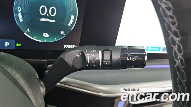 Hyundai Grandeur 2023 — photo 28