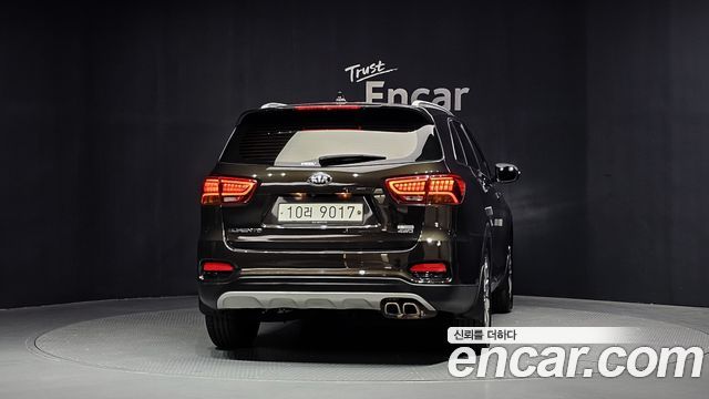 Kia Sorento 2018 — photo 4