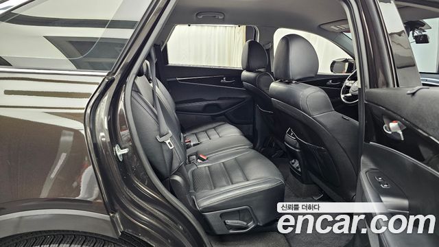 Kia Sorento 2018 — photo 18
