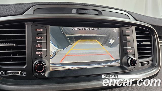 Kia Sorento 2018 — photo 21