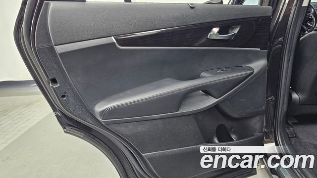 Kia Sorento 2018 — photo 15