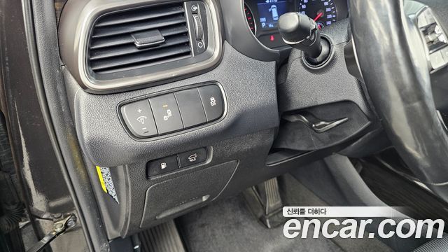 Kia Sorento 2018 — photo 27