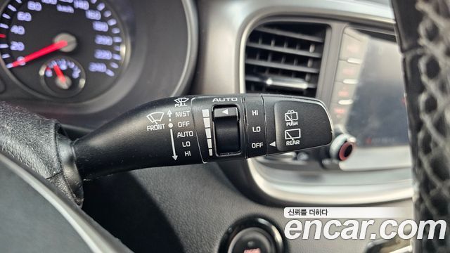 Kia Sorento 2018 — photo 28