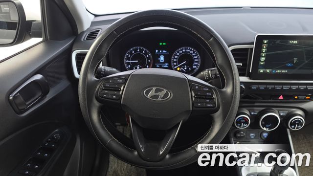 Hyundai Venue 2020 — photo 18
