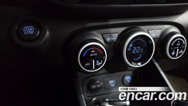 Hyundai Venue 2020 — photo 27