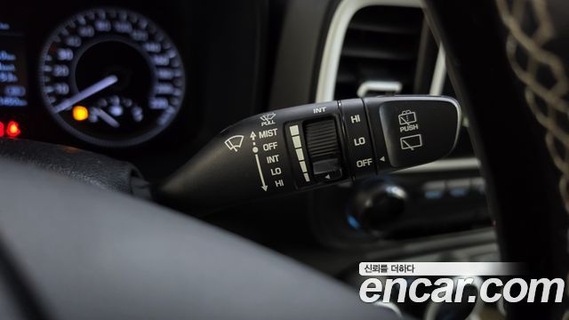 Hyundai Venue 2020 — photo 28