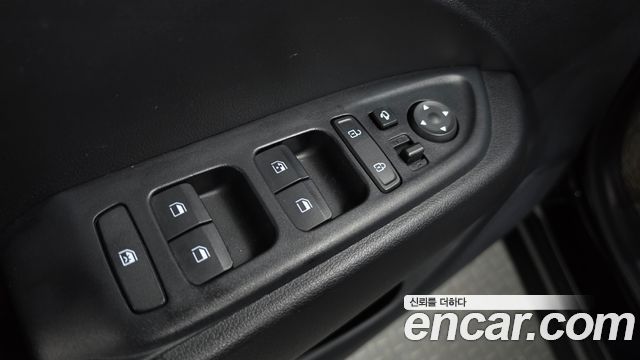 Hyundai Venue 2020 — photo 29