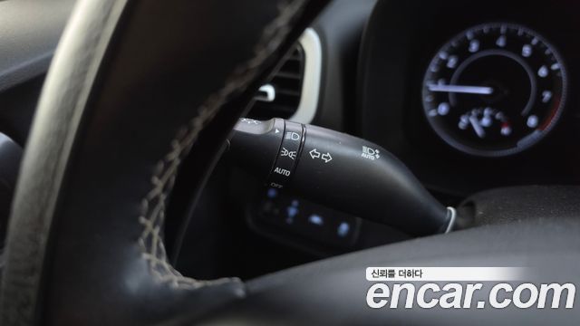 Hyundai Venue 2020 — photo 30