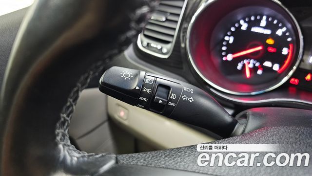 Kia Canival 2019 — photo 26