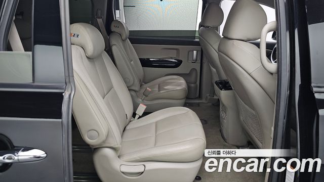 Kia Canival 2019 — photo 16